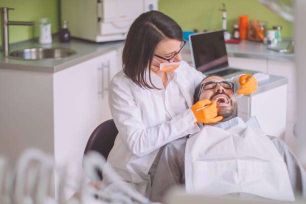 Best Emergency Dental Services for Seniors in Holland, OH